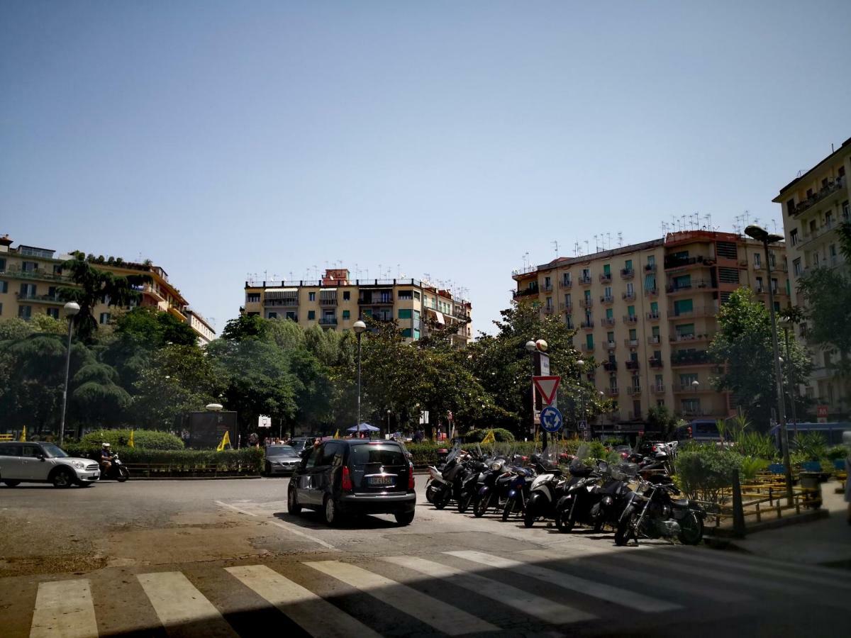 Mina'S Place Napoli Bagian luar foto
